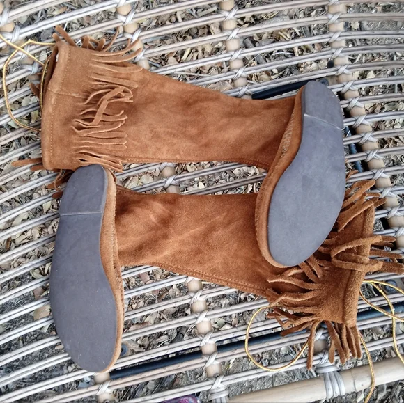 Updated Post: Rare Minnetonka Side-Lace, Knee-High, Leather Moccasin Boot. 7/7.5 - Picture 4 of 13